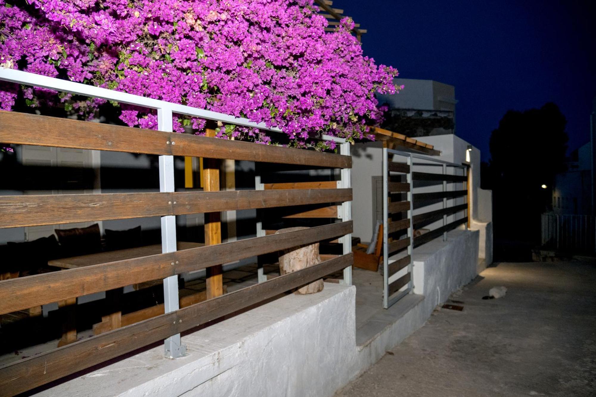 Axilleion Boutique Hotel Ermoupoli Exterior photo